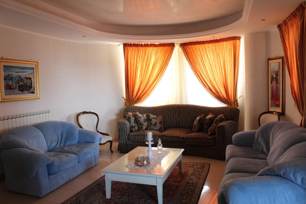 إيسبيكا Villa Orchidea Luxury B&B المظهر الخارجي الصورة