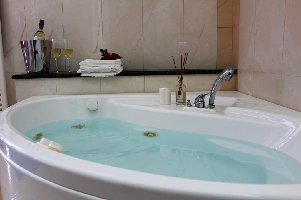 إيسبيكا Villa Orchidea Luxury B&B المظهر الخارجي الصورة